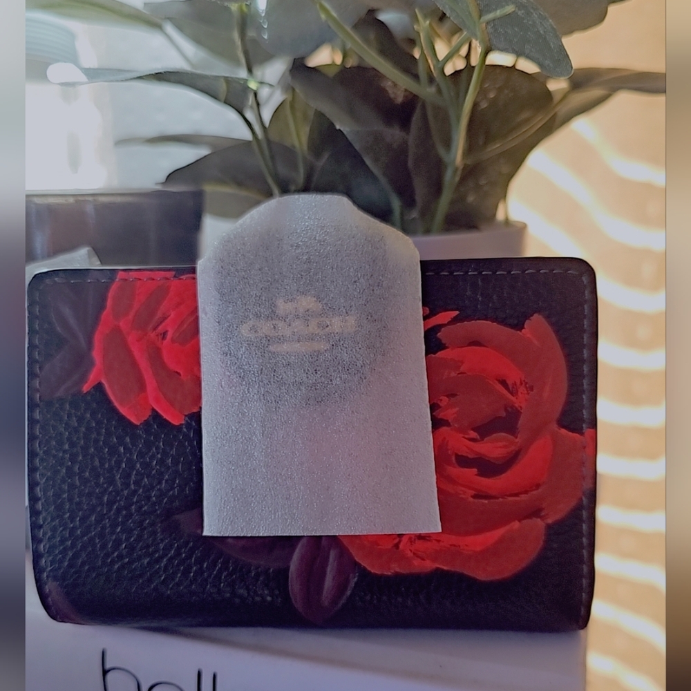 Coach Medium Corner Zip Wallet With Floral Print CCL63 Black/Red